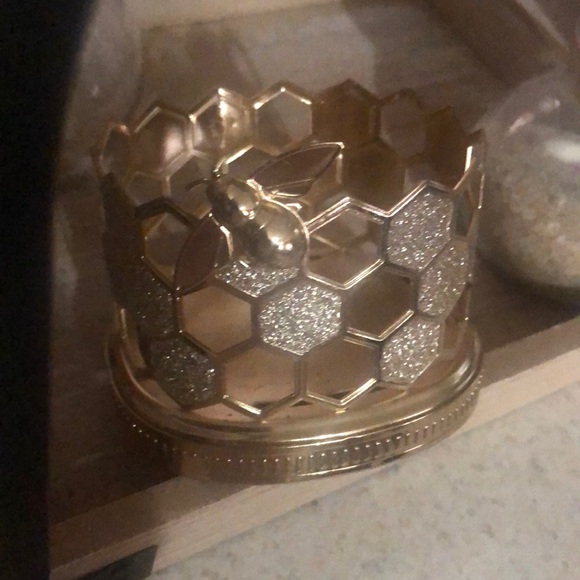 NWT HTF Very RARE Bath & Body Works Bee Hive Lotion/Soap Holder. Gold & Glitter - Picture 14 of 14